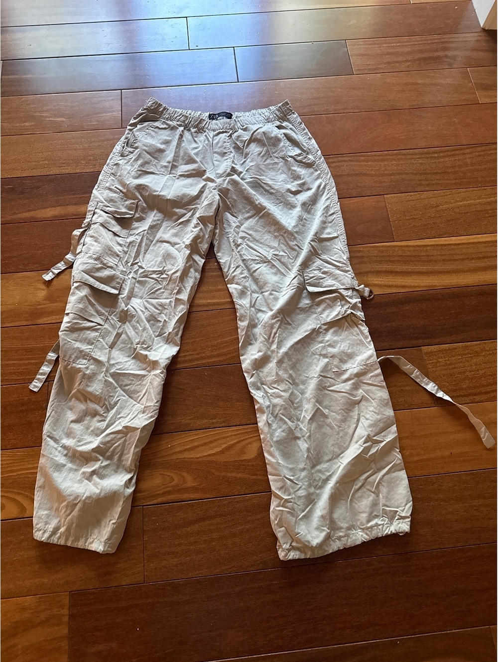 Women’s ZARA Beige Cargo Pants